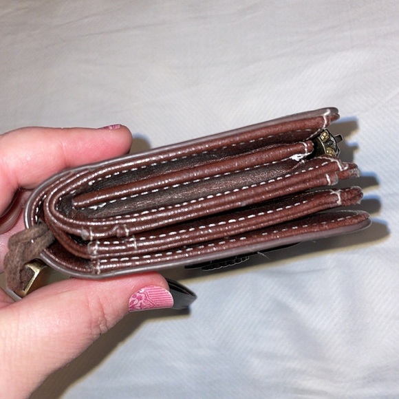 Sendefn Brown Leather Floral Wristlet Wallet Purse - Picture 5 of 16